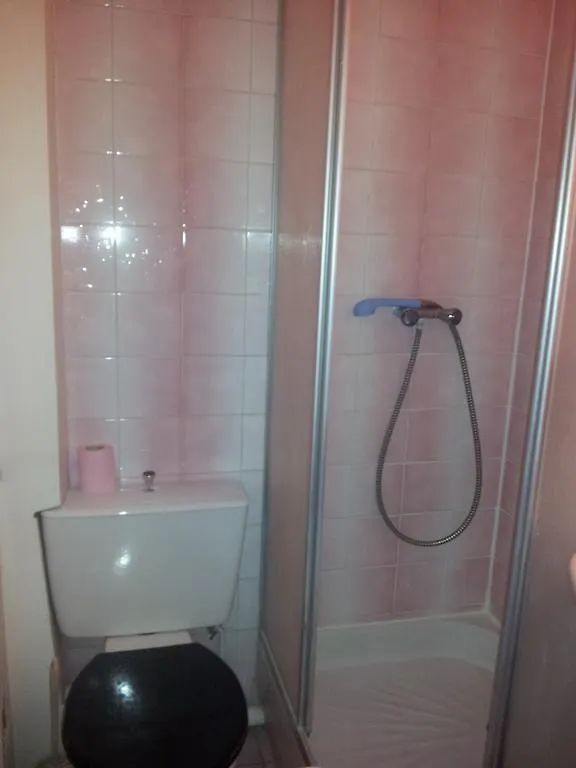 פריז Hotel Du Terrage 2*,